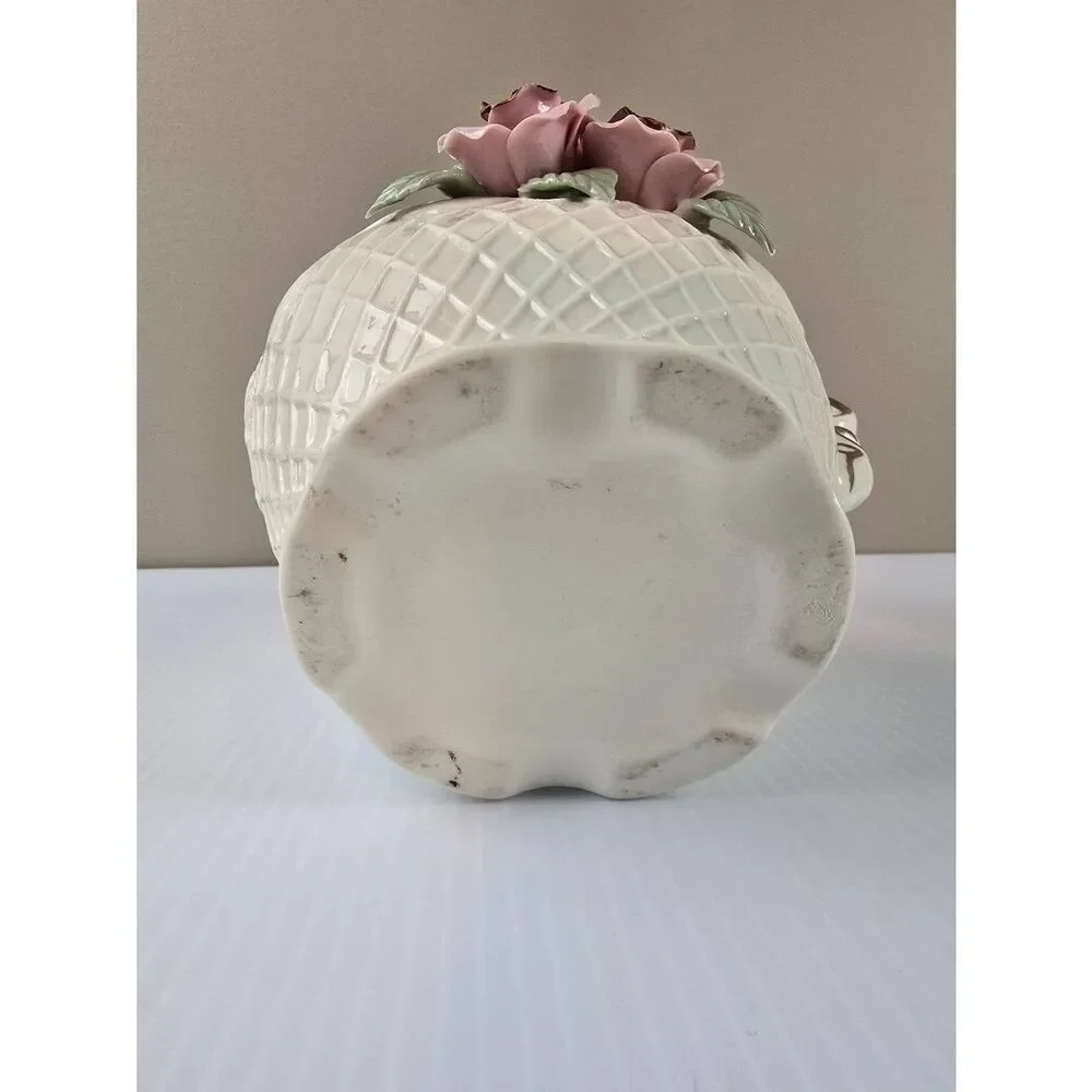 Pitcher Lattice 3D Roses Gold Trim